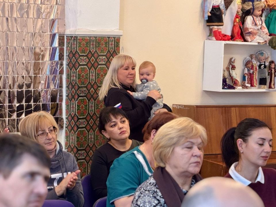 Юрий Нестеренко: В рамках региональной недели, провёл встречу в Новоселовском сельском поселении с депутатами сельского совета, сотрудниками администрации, коллективами школы и сельского ДК, предпринимателями, социальными... Юрий Нестеренко: В рамках региональной недели, провёл встречу в Новоселовском сельском поселении с депутатами сельского совета, сотрудниками администрации, коллективами школы и сельского ДК, предпринимателями, социальными...