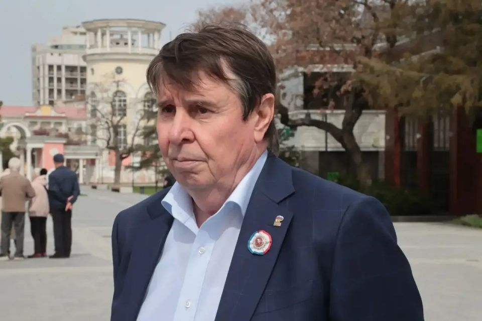 В Крыму отмечают годовщину манифеста Екатерины II о принятии полуострова в состав России В Крыму отмечают годовщину манифеста Екатерины II о принятии полуострова в состав России