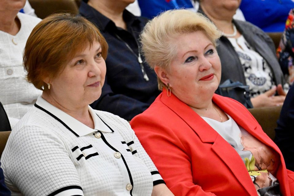Владимир Немцев: 19 апреля отмечается День образования государственной службы занятости населения России Владимир Немцев: 19 апреля отмечается День образования государственной службы занятости населения России