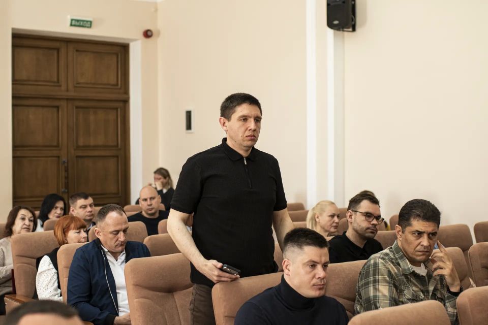 В Симферополе прошло оперативно-хозяйственное совещание, в ходе которого руководители структурных подразделений отчитались о проделанной работе В Симферополе прошло оперативно-хозяйственное совещание, в ходе которого руководители структурных подразделений отчитались о проделанной работе
