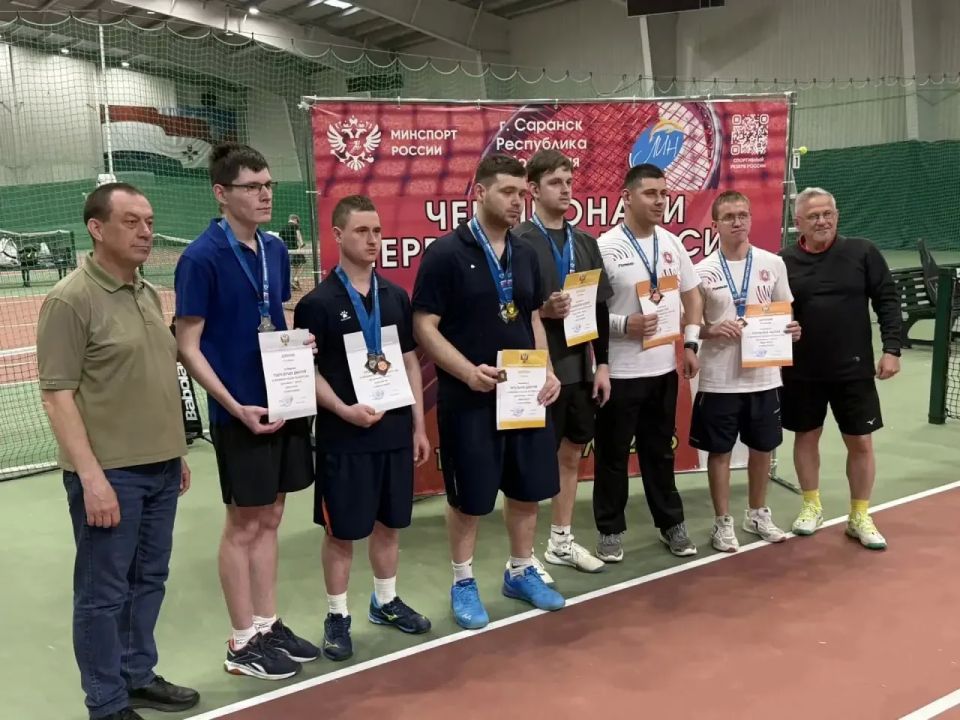 Крымские спортсмены завоевали медали на чемпионате и первенстве России по теннису (спорт ЛИН) Крымские спортсмены завоевали медали на чемпионате и первенстве России по теннису (спорт ЛИН)