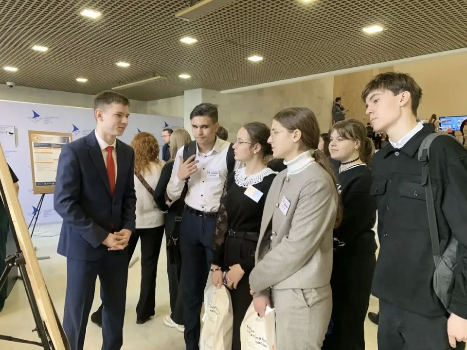 Михаил Развожаев: Севастопольские школьники — победители всероссийской конференции по высоким технологиям! Михаил Развожаев: Севастопольские школьники — победители всероссийской конференции по высоким технологиям!