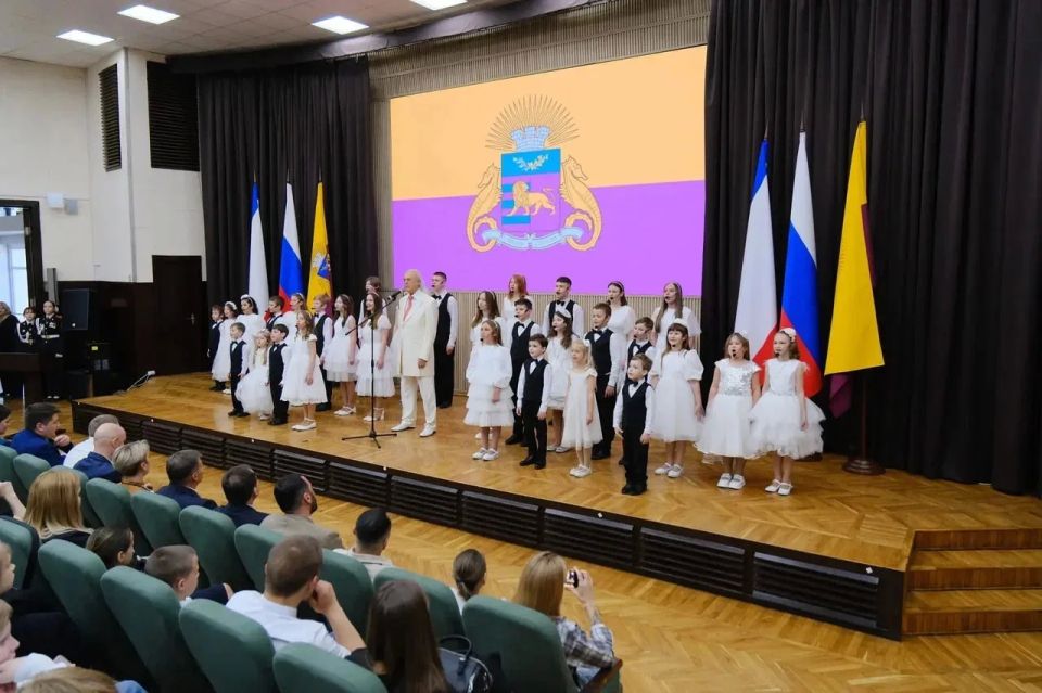 Проект «Дети Героев» объединяет усилия предпринимателей Крыма для поддержки семей погибших участников СВО