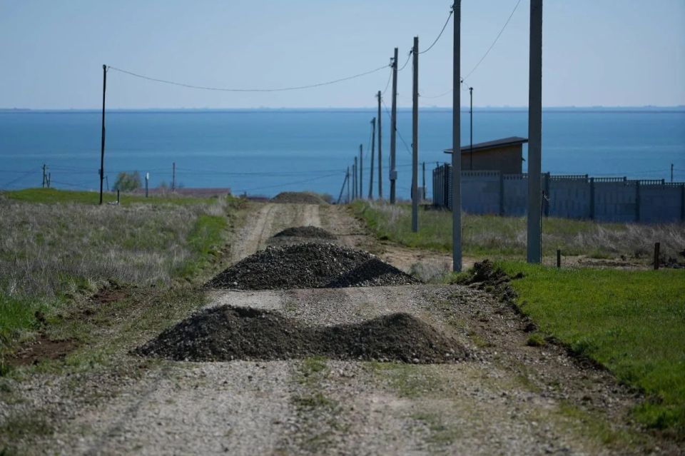 В Керчи продолжается ремонт городских дорог В Керчи продолжается ремонт городских дорог