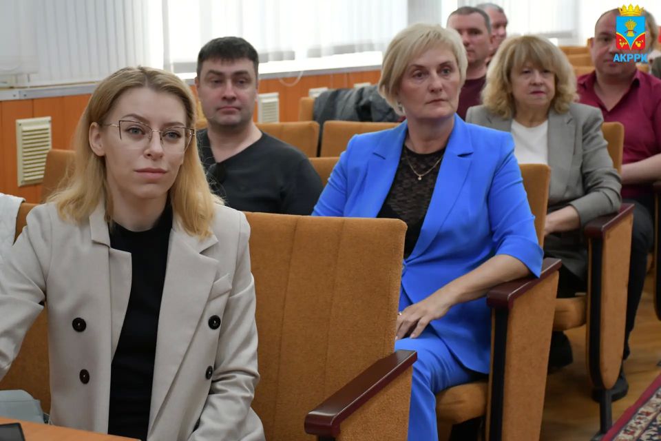 В День охраны труда, в нашем районе состоялся семинар под руководством Виталия Кучина, первого заместителя Главы Администрации, и Владимира Ачкинази, председателя координационного совета профсоюзов В День охраны труда, в нашем районе состоялся семинар под руководством Виталия Кучина, первого заместителя Главы Администрации, и Владимира Ачкинази, председателя координационного совета профсоюзов