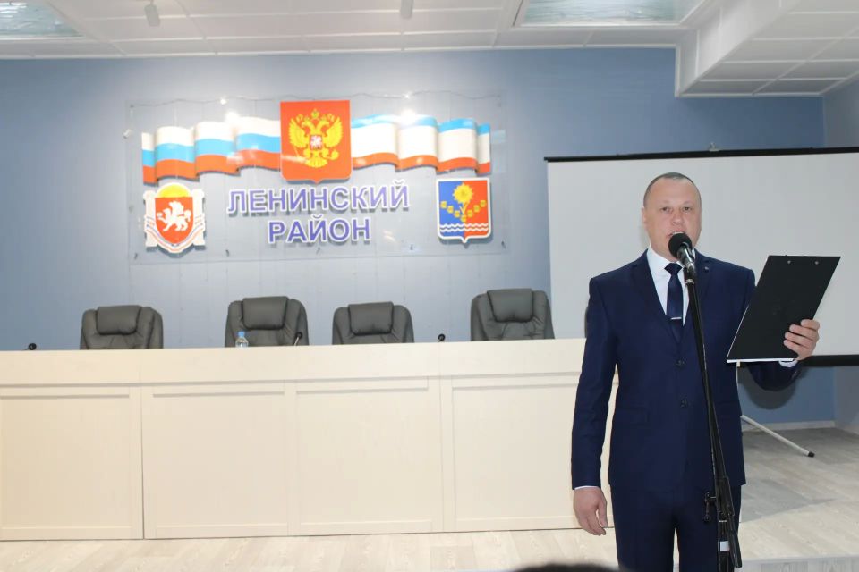В зале заседаний Администрации Ленинского района прошло торжественное собрание, посвящённое Дню местного самоуправления В зале заседаний Администрации Ленинского района прошло торжественное собрание, посвящённое Дню местного самоуправления