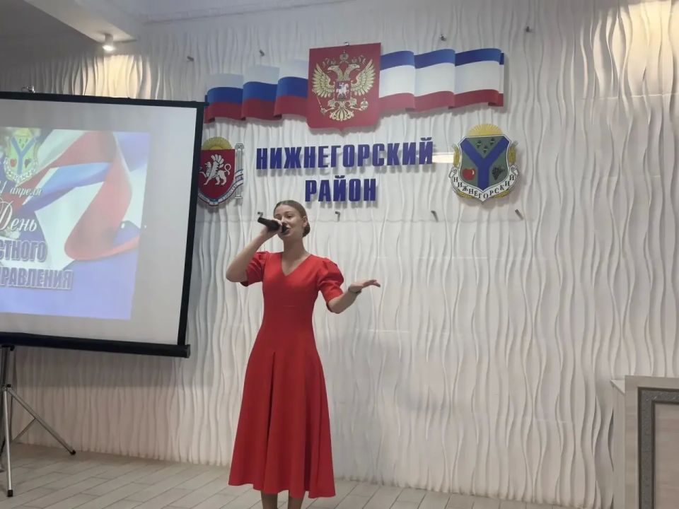Антон Кравец: В день местного самоуправления чествовали нижнегорцев, работников местных органов власти, которые трудятся во благо людей, кто представляет многотысячный отряд народных избранников Антон Кравец: В день местного самоуправления чествовали нижнегорцев, работников местных органов власти, которые трудятся во благо людей, кто представляет многотысячный отряд народных избранников
