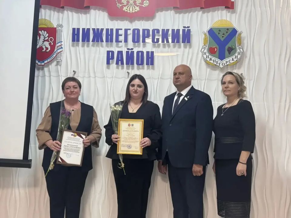 Антон Кравец: В день местного самоуправления чествовали нижнегорцев, работников местных органов власти, которые трудятся во благо людей, кто представляет многотысячный отряд народных избранников Антон Кравец: В день местного самоуправления чествовали нижнегорцев, работников местных органов власти, которые трудятся во благо людей, кто представляет многотысячный отряд народных избранников