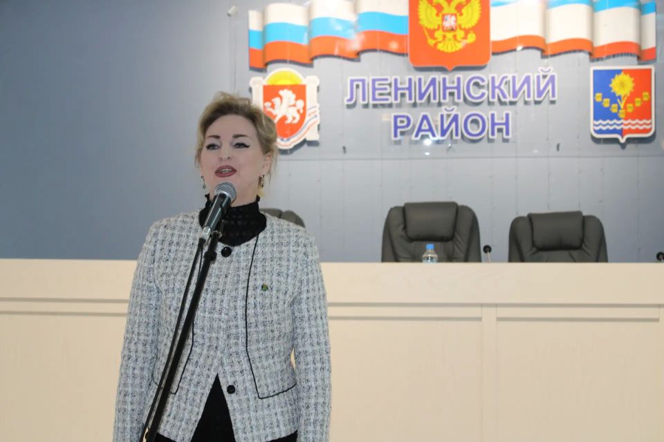 В зале заседаний Администрации Ленинского района прошло торжественное собрание, посвящённое Дню местного самоуправления В зале заседаний Администрации Ленинского района прошло торжественное собрание, посвящённое Дню местного самоуправления