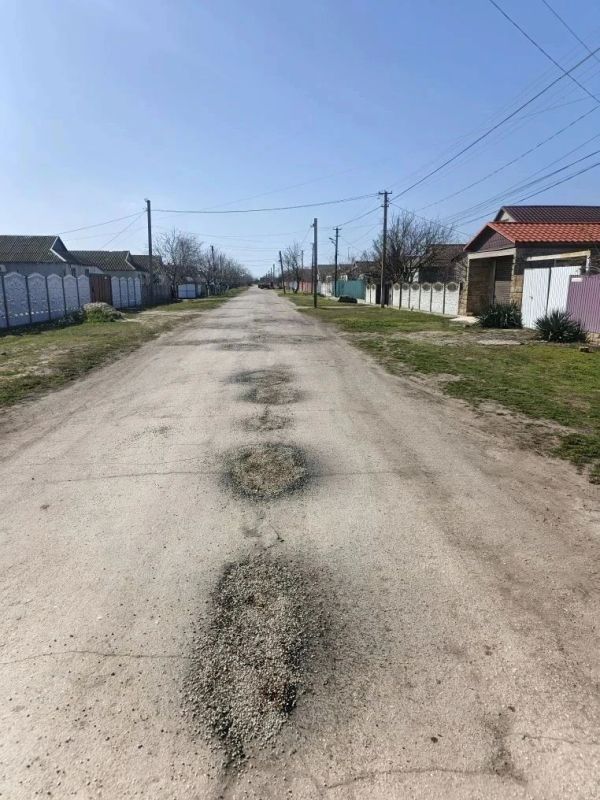 В Советском районе проводятся работы по профилированию гравийных дорог и ямочному ремонту согласно утвержденным графикам на 2026 год В Советском районе проводятся работы по профилированию гравийных дорог и ямочному ремонту согласно утвержденным графикам на 2026 год