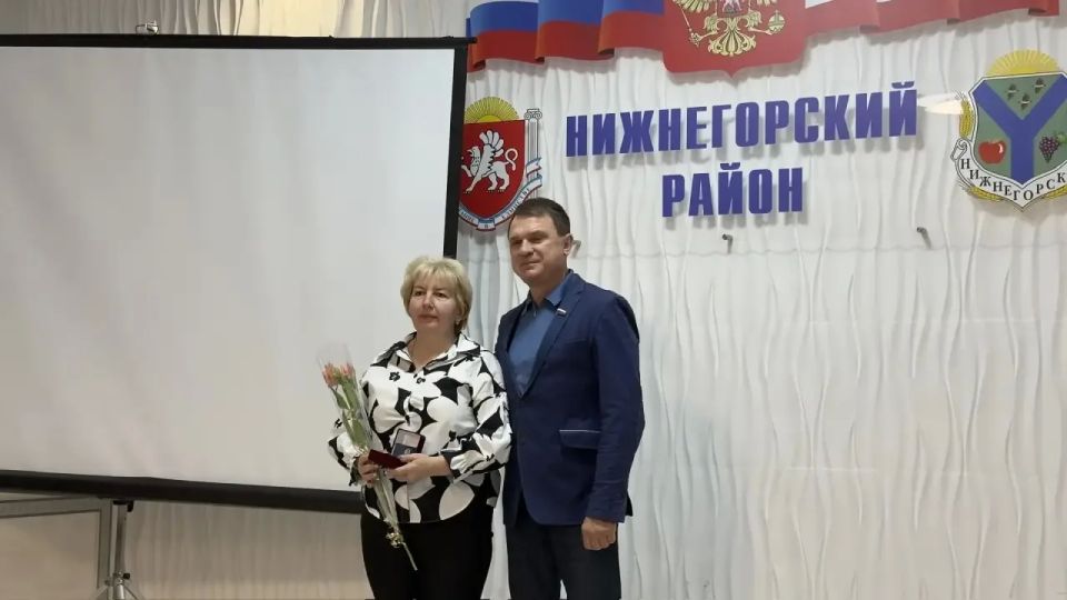 Антон Кравец: В день местного самоуправления чествовали нижнегорцев, работников местных органов власти, которые трудятся во благо людей, кто представляет многотысячный отряд народных избранников Антон Кравец: В день местного самоуправления чествовали нижнегорцев, работников местных органов власти, которые трудятся во благо людей, кто представляет многотысячный отряд народных избранников
