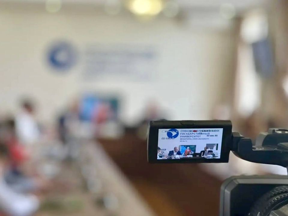 Владимир Немцев: Накануне в СевГУ состоялось заседание президиума Крымской академии наук и университетско-академического консорциума «Морские науки, технологии и региональные экосистемы» Владимир Немцев: Накануне в СевГУ состоялось заседание президиума Крымской академии наук и университетско-академического консорциума «Морские науки, технологии и региональные экосистемы»