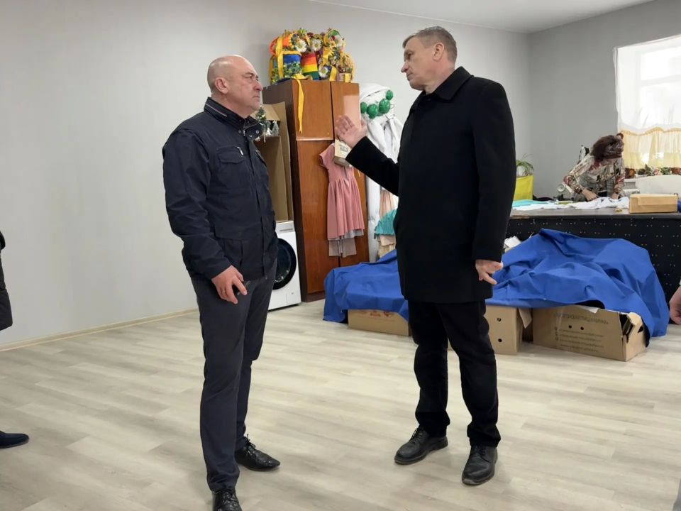 Александр Юрьев: Сегодня Евпаторию с рабочим визитом посетил заместитель Председателя Совета министров РК Михаил Назаров Александр Юрьев: Сегодня Евпаторию с рабочим визитом посетил заместитель Председателя Совета министров РК Михаил Назаров