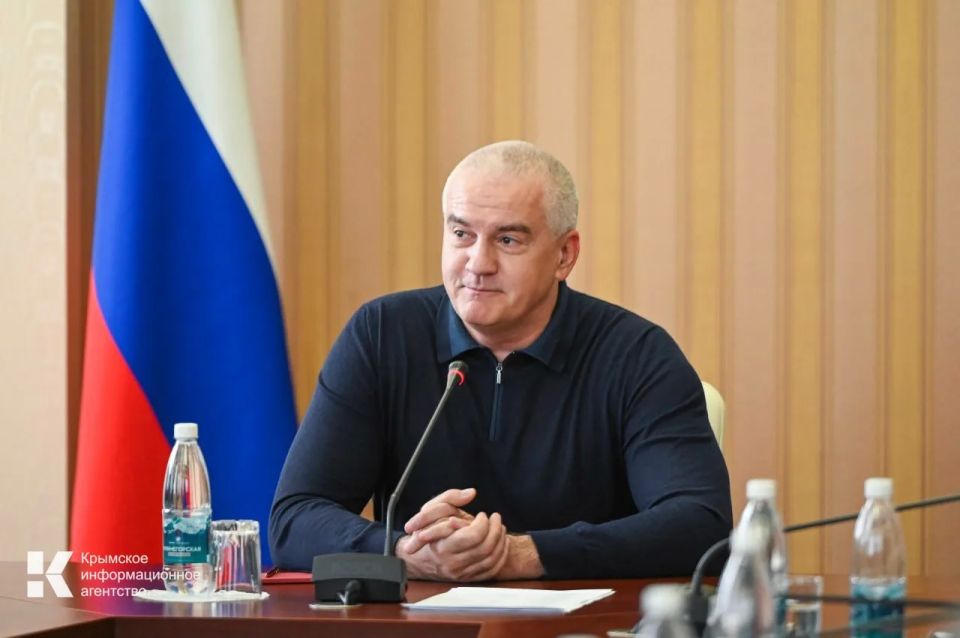Сегодня в Совете министров Крыма состоялась встреча Главы Республики Крым Сергея Аксёнова с иностранными журналистами из стран Европы, Азии, Африки, Латинской Америки