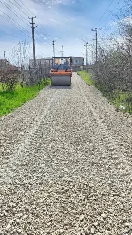 В Белогорском районе продолжаются работы по аварийно-ямочному ремонту и грейдированию дорог В Белогорском районе продолжаются работы по аварийно-ямочному ремонту и грейдированию дорог