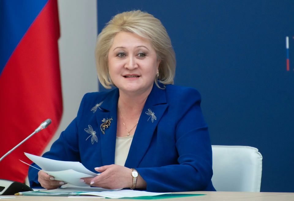 Михаил Развожаев: Сегодня вместе с помощником Президента, секретарем Госсовета Алексеем Геннадьевичем Дюминым и министром культуры РФ Ольгой Борисовной Любимовой провели расширенное заседание комиссии Госсовета по культуре и... Михаил Развожаев: Сегодня вместе с помощником Президента, секретарем Госсовета Алексеем Геннадьевичем Дюминым и министром культуры РФ Ольгой Борисовной Любимовой провели расширенное заседание комиссии Госсовета по культуре и...