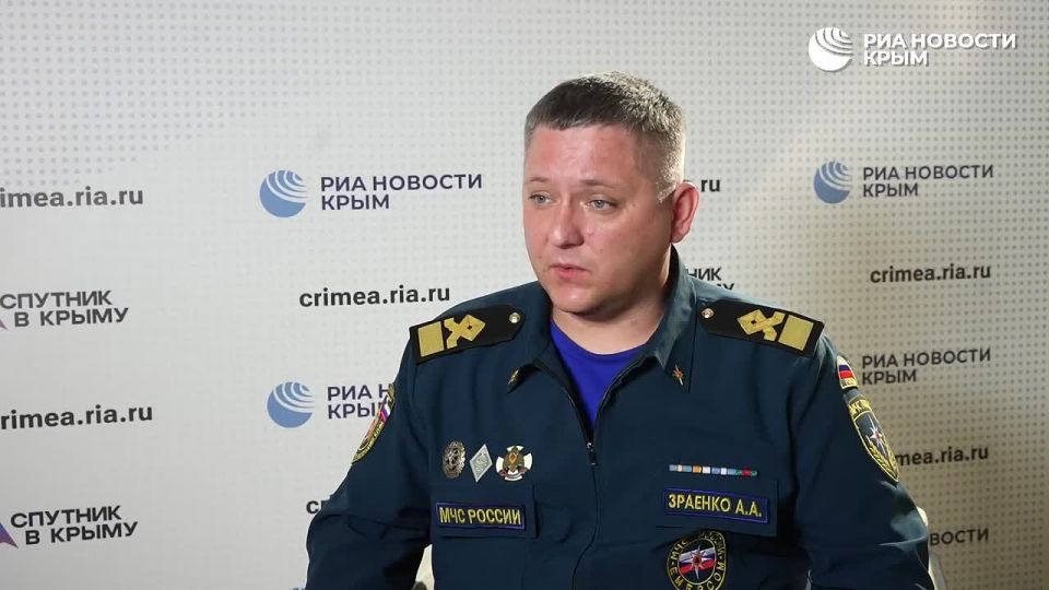 Флаги, буйки и матросы-спасатели – основные признаки безопасного пляжа