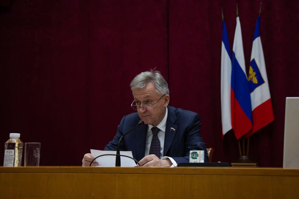 Состоялась очередная 41-я сессия Симферопольского горсовета Состоялась очередная 41-я сессия Симферопольского горсовета