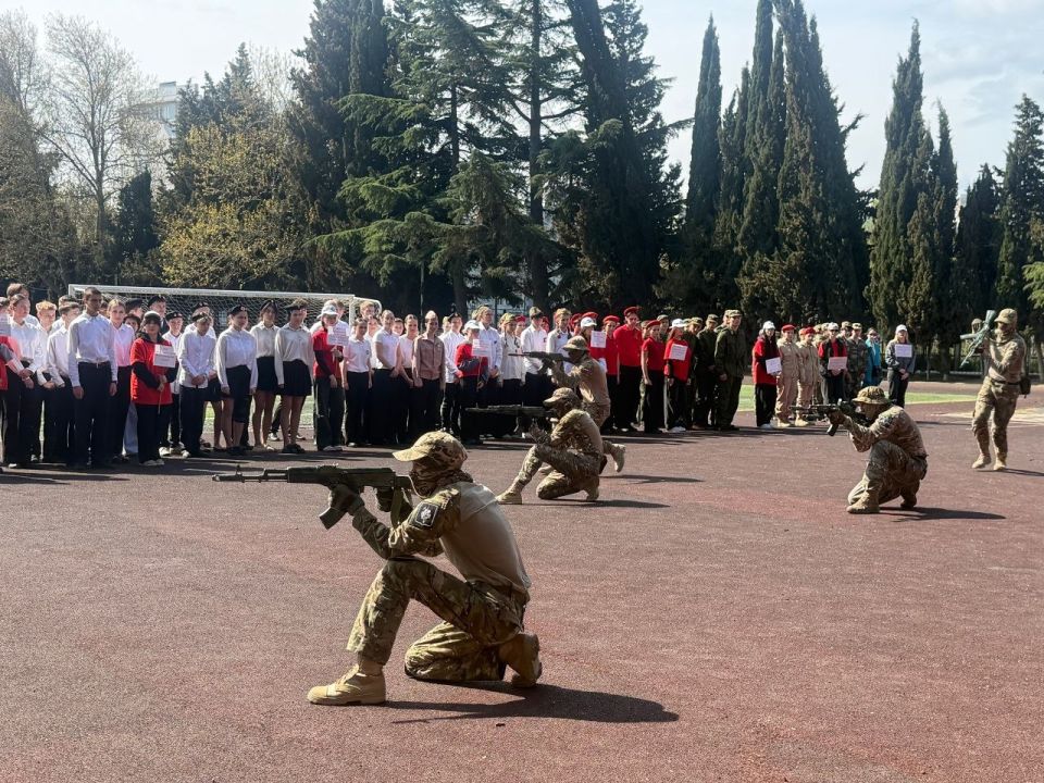 Галина Огнёва: В Алуште дан старт «Зарнице 2.0»: современный формат легендарной игры объединил юных патриотов Галина Огнёва: В Алуште дан старт «Зарнице 2.0»: современный формат легендарной игры объединил юных патриотов