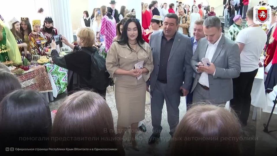 Ярко и эмоционально стартовал в крымской столице фестиваль дружбы народов