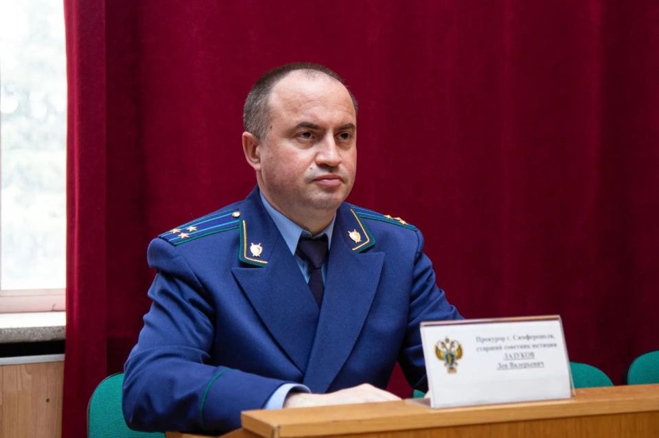 Состоялась очередная 41-я сессия Симферопольского горсовета Состоялась очередная 41-я сессия Симферопольского горсовета
