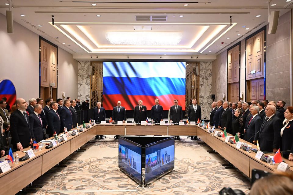 Южно-Российской Парламентской Ассоциации – 25 лет! Владимир Константинов принял участие в расширенном заседании ЮРПА
