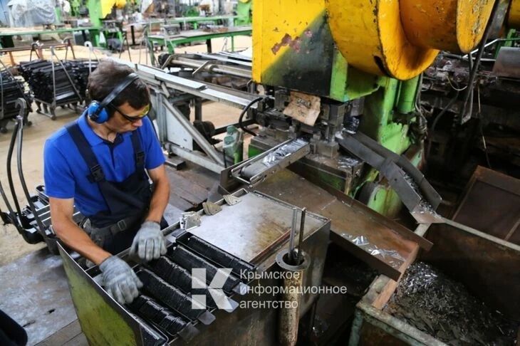 Кому в Крыму готовы платить самые высокие зарплаты