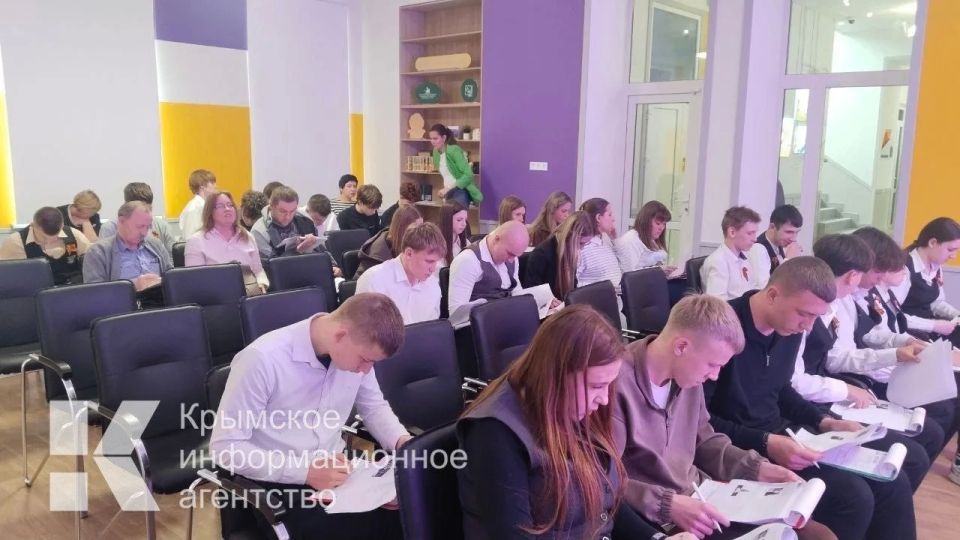 Сегодня состоялась международная просветительская акция "Диктант Победы", приуроченная к празднованию Дня Победы Сегодня состоялась международная просветительская акция "Диктант Победы", приуроченная к празднованию Дня Победы
