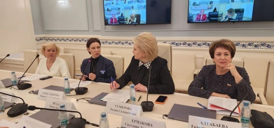 Екатерина Алтабаева: Сегодня приняла участие в совещании, посвященном обеспечению образовательных организаций культуры специализированной одеждой и обувью для занятий хореографией