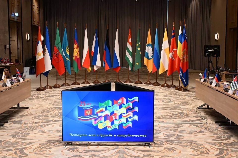 Полномочный представитель Президента РФ в Южном федеральном округе принял участие в расширенном заседании Совета Южно-Российской Парламентской Ассоциации Полномочный представитель Президента РФ в Южном федеральном округе принял участие в расширенном заседании Совета Южно-Российской Парламентской Ассоциации