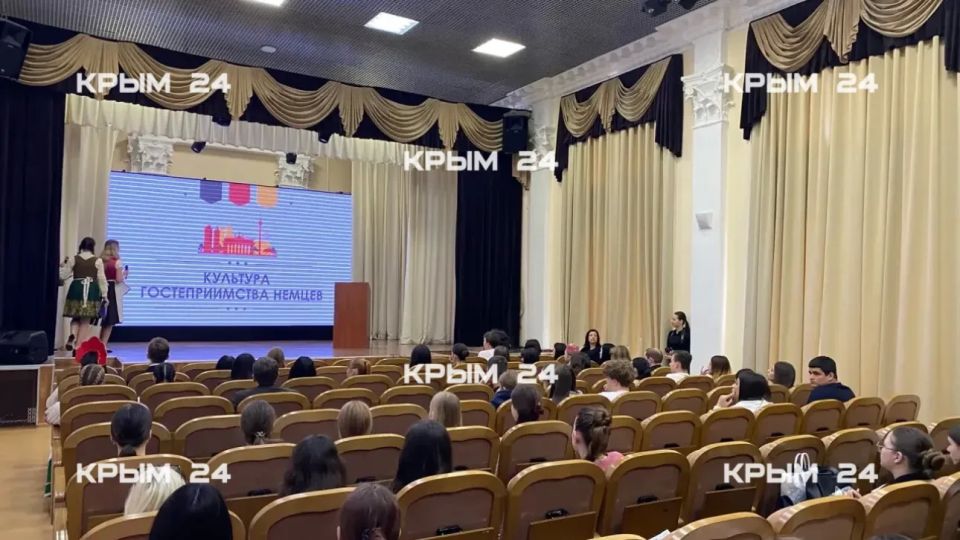 В Крымском филиале РГУП прошло заключительное мероприятие фестиваля Дружбы народов Крыма