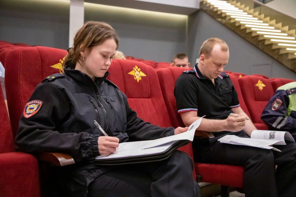 Полицейские Севастополя приняли участие во Всероссийской исторической акции «Диктант Победы» Полицейские Севастополя приняли участие во Всероссийской исторической акции «Диктант Победы»