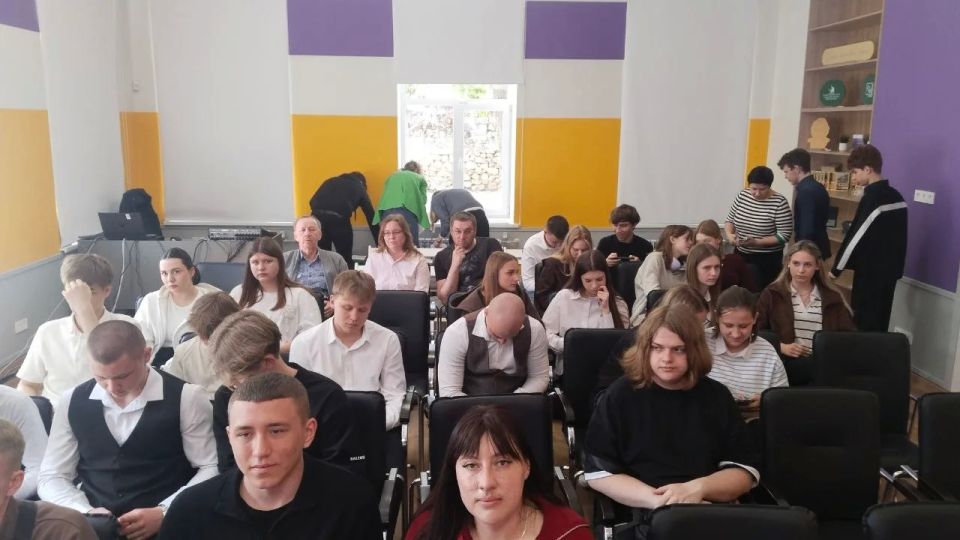Сегодня состоялась международная просветительская акция "Диктант Победы", приуроченная к празднованию Дня Победы Сегодня состоялась международная просветительская акция "Диктант Победы", приуроченная к празднованию Дня Победы