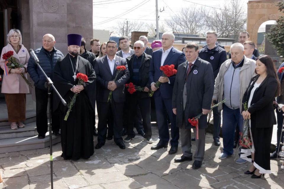 В Симферополе прошли памятные мероприятия, приуроченные ко Дню памяти жертв геноцида армянского народа в Османской империи