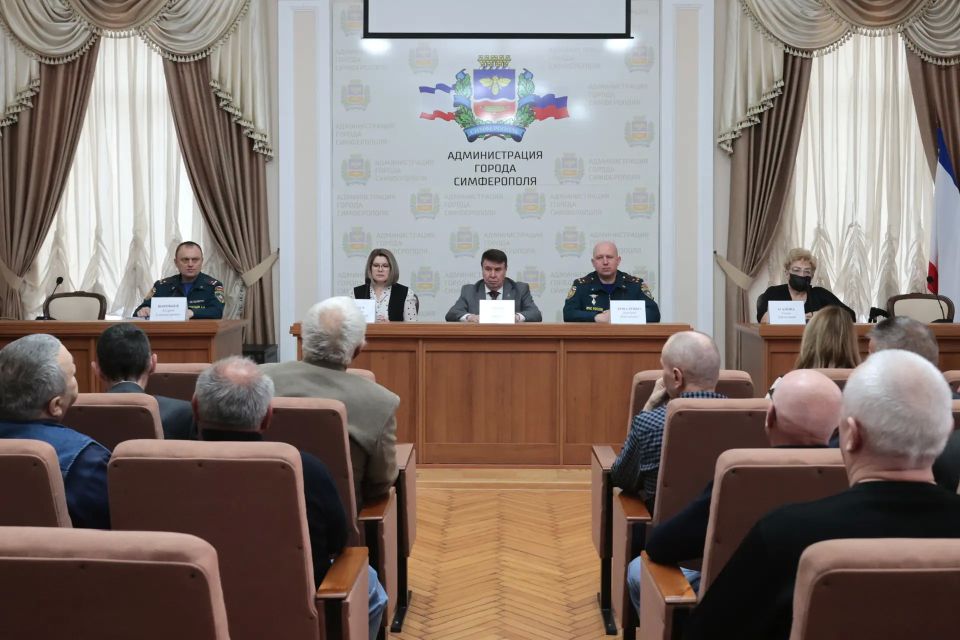 Сергей Цеков наградил ликвидаторов аварии на Чернобыльской АЭС в преддверии Дня участников ликвидации последствий радиационных аварий и катастроф и памяти жертв этих аварий и катастроф Сергей Цеков наградил ликвидаторов аварии на Чернобыльской АЭС в преддверии Дня участников ликвидации последствий радиационных аварий и катастроф и памяти жертв этих аварий и катастроф