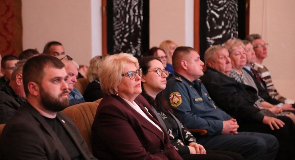 Галина Огнёва: Чернобыль…. Это слово до сих пор вызывает в наших сердцах трепет и скорбь Галина Огнёва: Чернобыль…. Это слово до сих пор вызывает в наших сердцах трепет и скорбь
