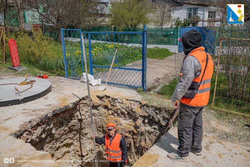 В Сахарной Головке реконструируют водопровод на улицах Винницкой и Космонавта Волкова В Сахарной Головке реконструируют водопровод на улицах Винницкой и Космонавта Волкова