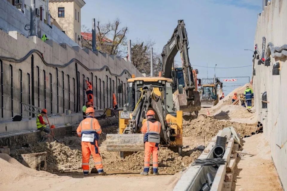На 5% за месяц увеличилась готовность обновления улицы Адмирала Октябрьского в Севастополе