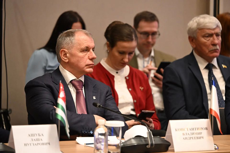 Южно-Российской Парламентской Ассоциации – 25 лет! Владимир Константинов принял участие в расширенном заседании ЮРПА Южно-Российской Парламентской Ассоциации – 25 лет! Владимир Константинов принял участие в расширенном заседании ЮРПА