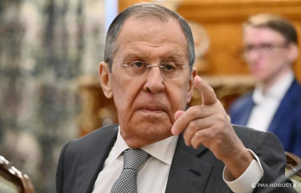 Запад объявил России открытую войну и использует Украину в качестве тарана – Лавров