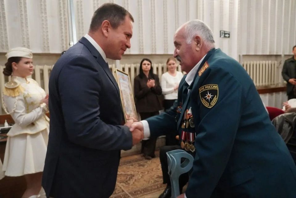 В Керчи прошло торжественное собрание, посвященное 40-летию Чернобыльской катастрофы В Керчи прошло торжественное собрание, посвященное 40-летию Чернобыльской катастрофы