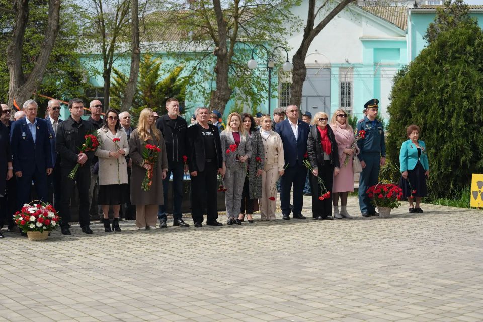 В Евпатории прошли памятные мероприятия к 40-летию аварии на Чернобыльской АЭС В Евпатории прошли памятные мероприятия к 40-летию аварии на Чернобыльской АЭС