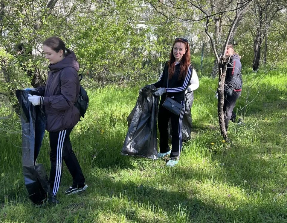 Сегодня коллектив Регионального фонда капитального ремонта принял участие во Всероссийском субботнике Сегодня коллектив Регионального фонда капитального ремонта принял участие во Всероссийском субботнике