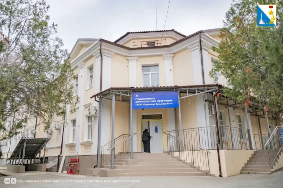 Капитальный ремонт поликлиники горбольницы № 4 на Северной стороне выходит на финишную прямую