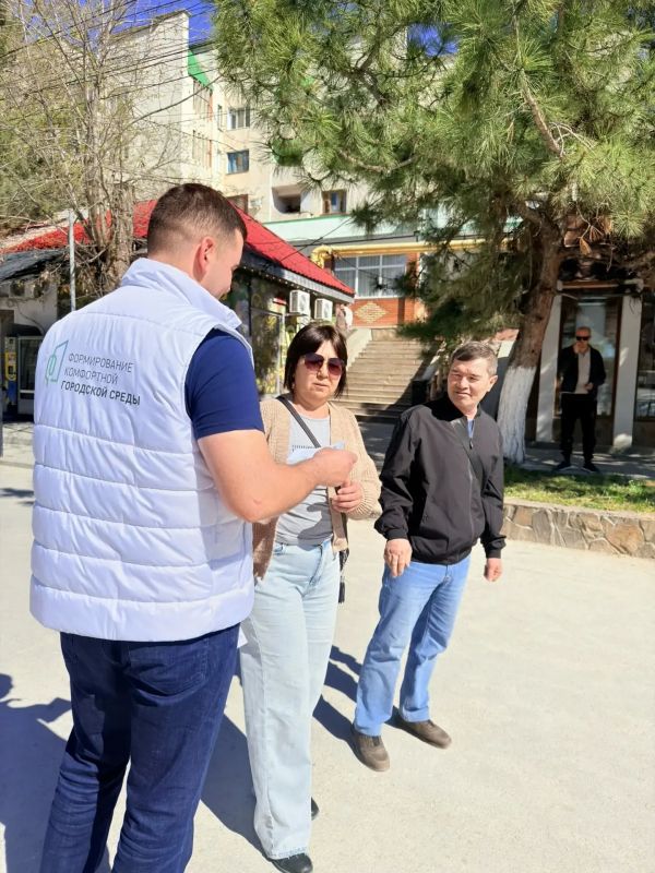 Дорогие белогорцы!. Сегодня на центральных улицах города прошёл субботник и это было понастоящему вдохновляюще! Помимо убори, наши волонтёры помогали вам проголосовать за объекты, которые могут появиться или преобразиться в... Дорогие белогорцы!. Сегодня на центральных улицах города прошёл субботник и это было понастоящему вдохновляюще! Помимо убори, наши волонтёры помогали вам проголосовать за объекты, которые могут появиться или преобразиться в...