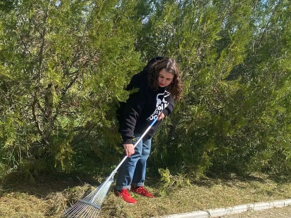 Раздольненский район принял активное участие в субботнике в рамках федерального проекта «Формирование комфортной городской среды» Раздольненский район принял активное участие в субботнике в рамках федерального проекта «Формирование комфортной городской среды»
