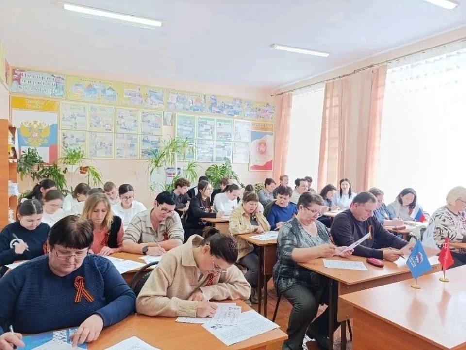 Международная просветительско-патриотическая акция «Диктант Победы» прошла в Советском районе Международная просветительско-патриотическая акция «Диктант Победы» прошла в Советском районе