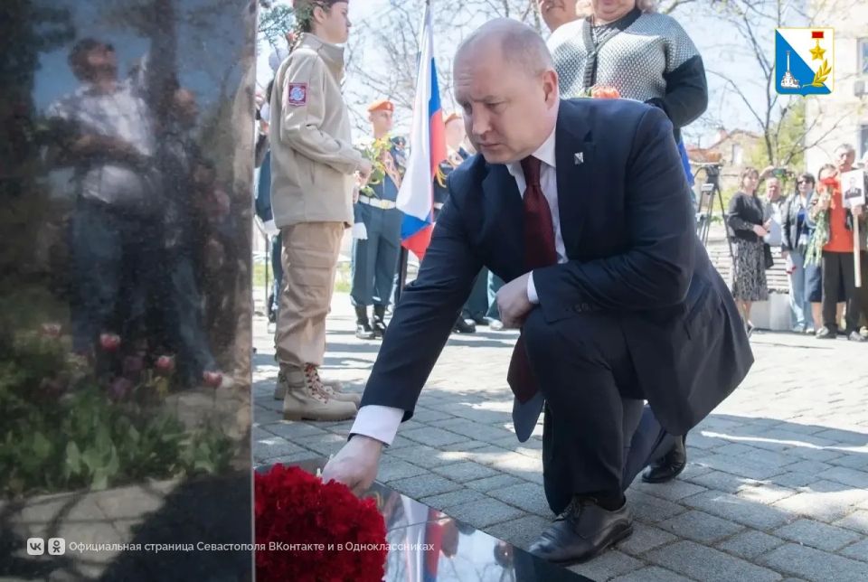 450 севастопольцев встали на защиту мира от радиации — город помнит 450 севастопольцев встали на защиту мира от радиации — город помнит