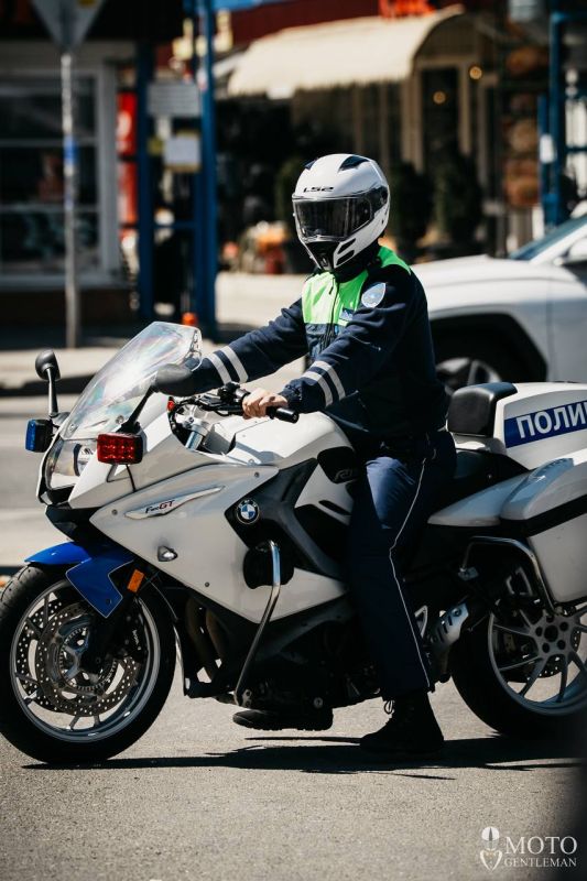 В Республике Крым организовали акцию «Осторожно, мотоциклист!», приуроченную к открытию мотосезона В Республике Крым организовали акцию «Осторожно, мотоциклист!», приуроченную к открытию мотосезона