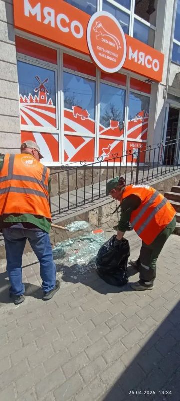 В Севастополе устраняют последствия ночной массированной атаки ВСУ В Севастополе устраняют последствия ночной массированной атаки ВСУ